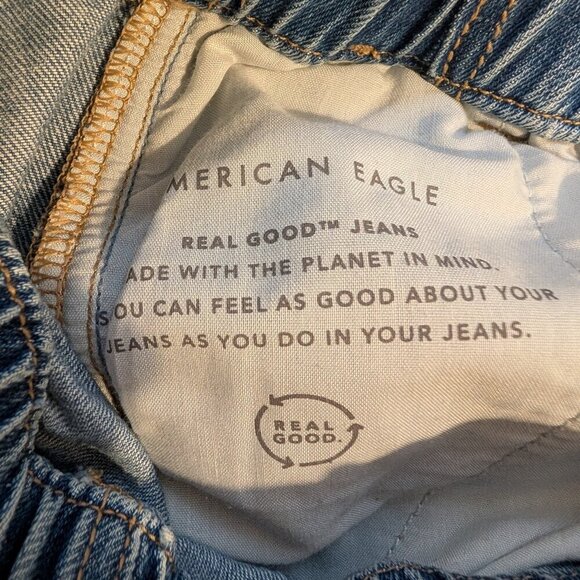 American Eagle Highest Rise Baggy Mom Jean Stretch Light Medium Denim - Size 6 - Picture 5 of 6